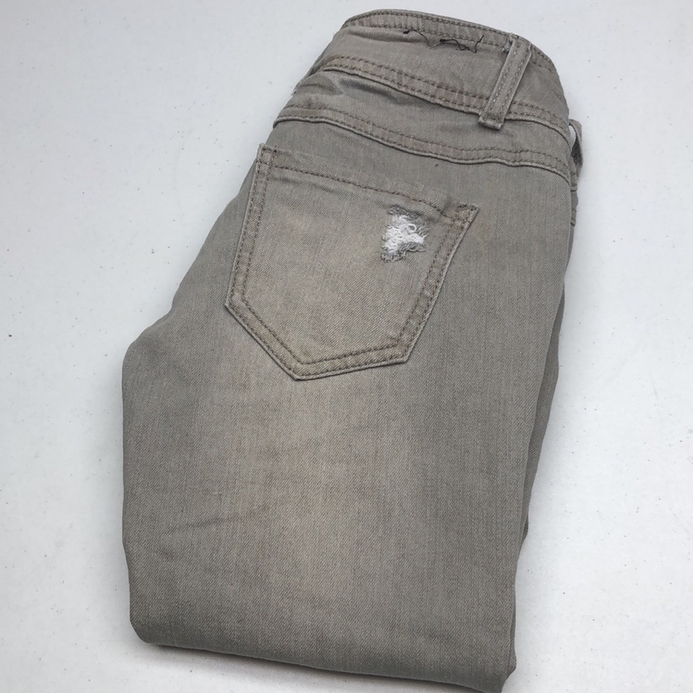 LONDON GRAY FACTORY DISTRESS MID-RISE SKINNY JEANS 3/26x31 ⭐️